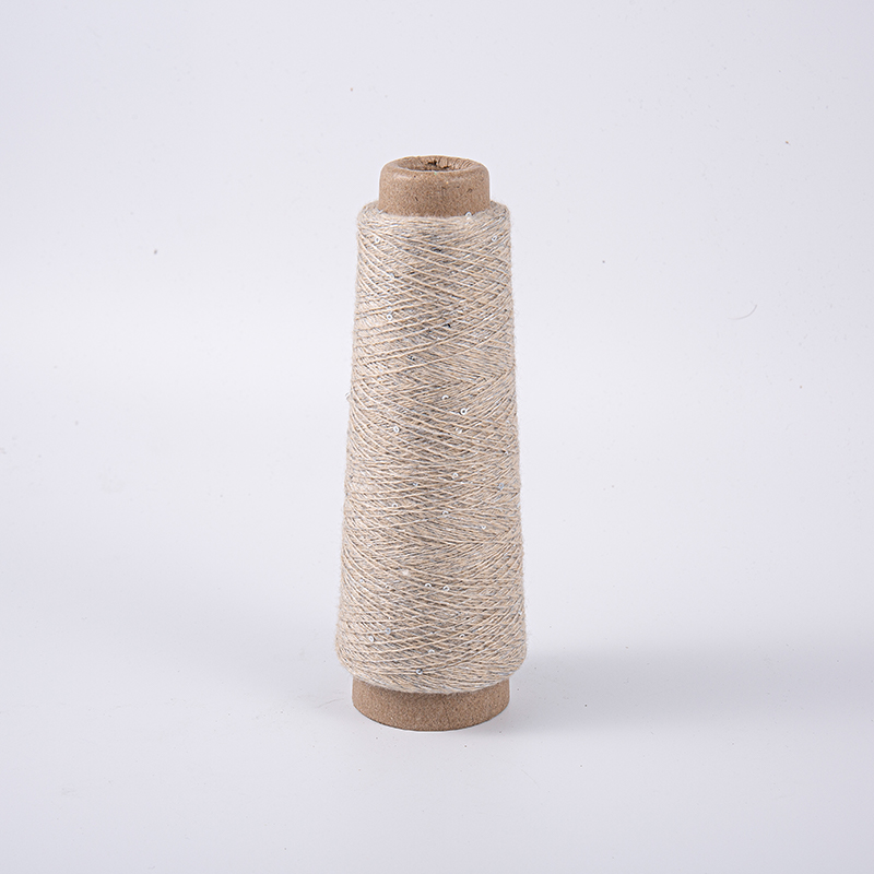 Ang metal na pinaghalong polyester paillette yarn